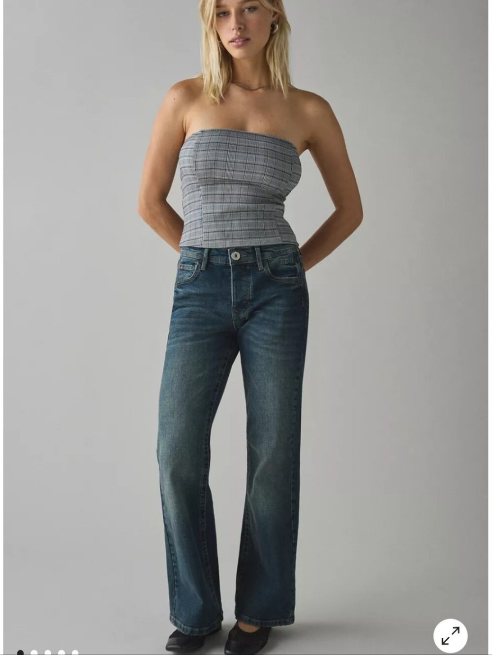 Urban Outfitters BDG Teo Y2K Relaxed Low-Rise Dirty Wash Bootcut Jeans